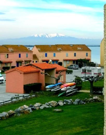 Appartement Tout Confort A Cap Coudalere Avec Vue Magnifique Sur Le Canigou Au Bord Du Lac - Check In Automatise - Parking Gratuit - Aire De Jeux D'Enfants - Le Barcarès Dış mekan fotoğraf